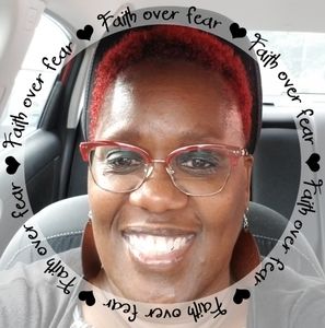 Meet your Posher, Denise